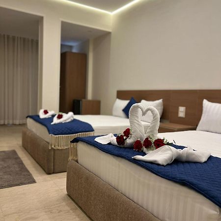 Town Hotel Кайро Екстериор снимка