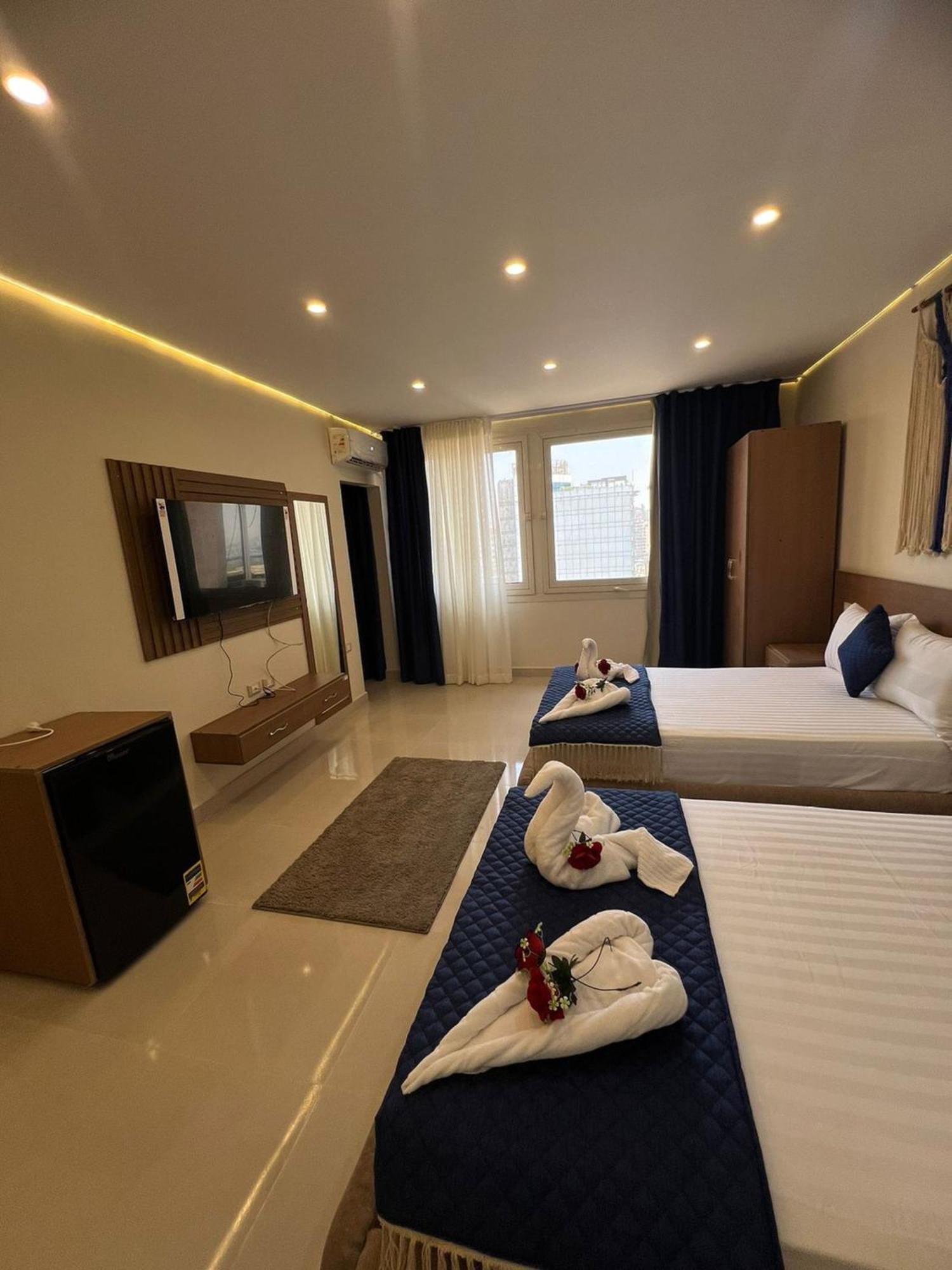 Town Hotel Кайро Екстериор снимка